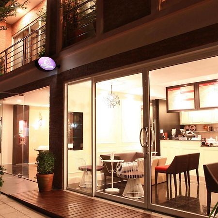 Mirth Sathorn Hotel Bangkok Eksteriør billede