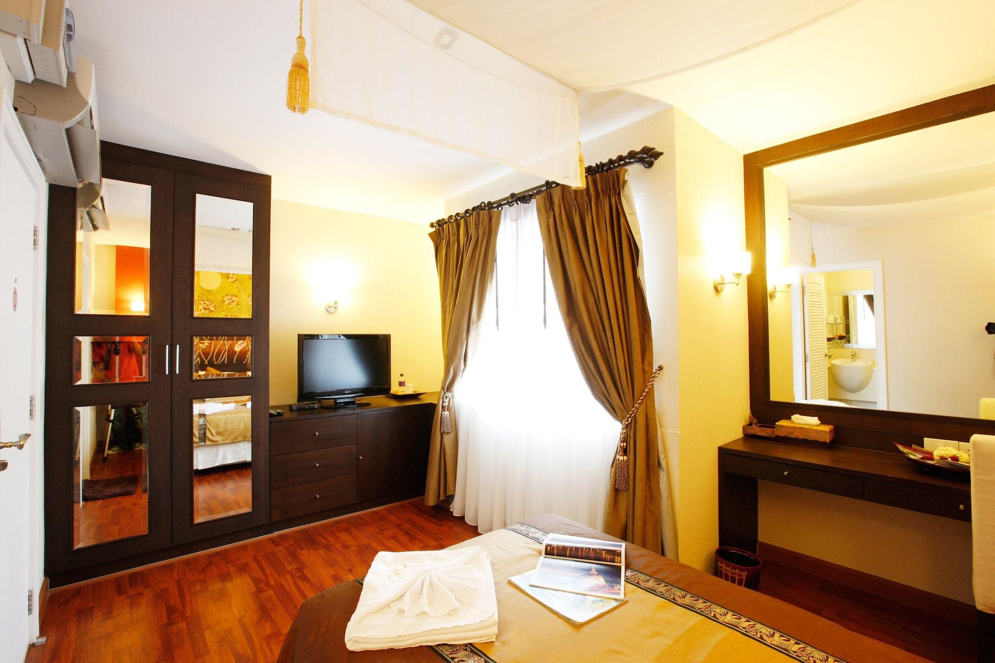 Mirth Sathorn Hotel Bangkok Eksteriør billede