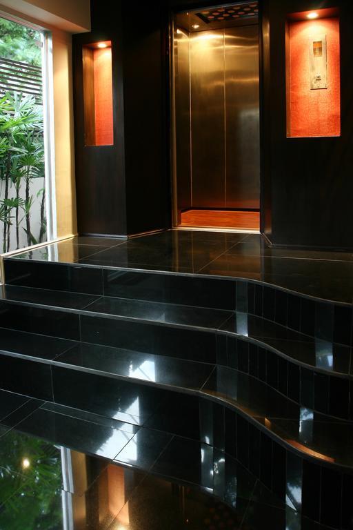 Mirth Sathorn Hotel Bangkok Eksteriør billede