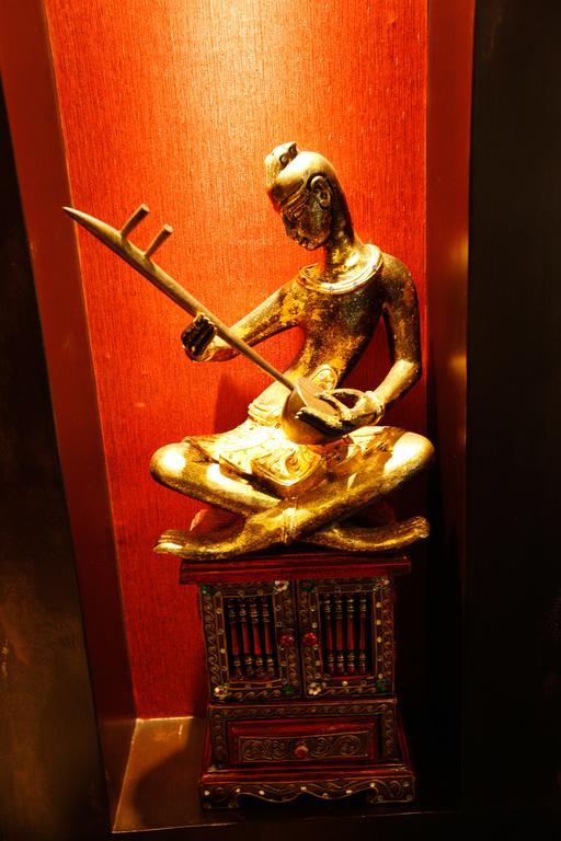 Mirth Sathorn Hotel Bangkok Eksteriør billede