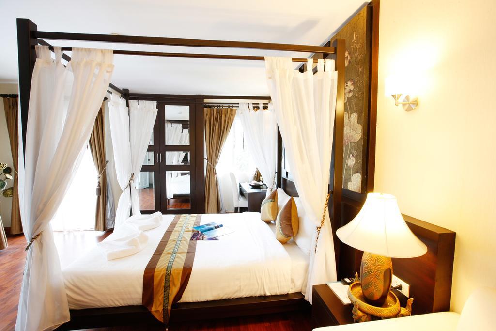 Mirth Sathorn Hotel Bangkok Eksteriør billede