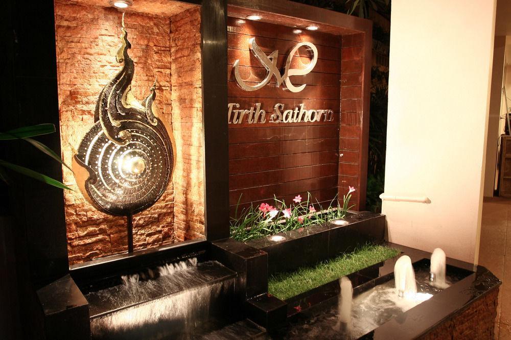 Mirth Sathorn Hotel Bangkok Eksteriør billede