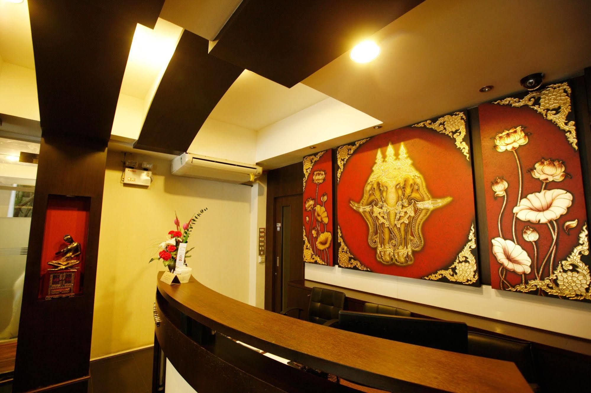 Mirth Sathorn Hotel Bangkok Eksteriør billede